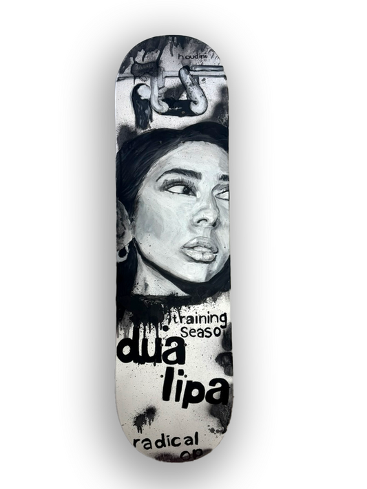 Skateboard Dua Lipa